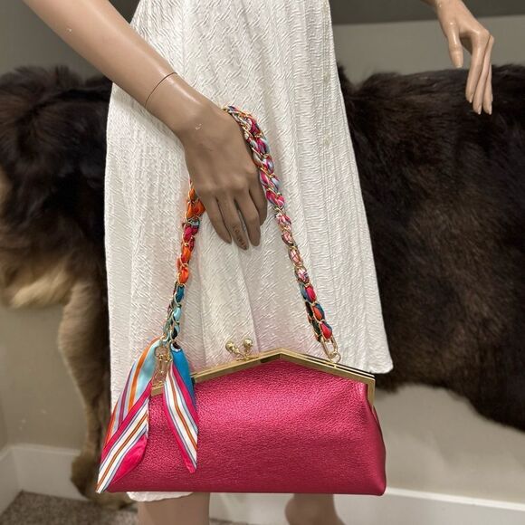 Metallic Magenta Handmade Cowhide leather Unique Frame & Skull Kisslock Purse - Picture 4 of 17